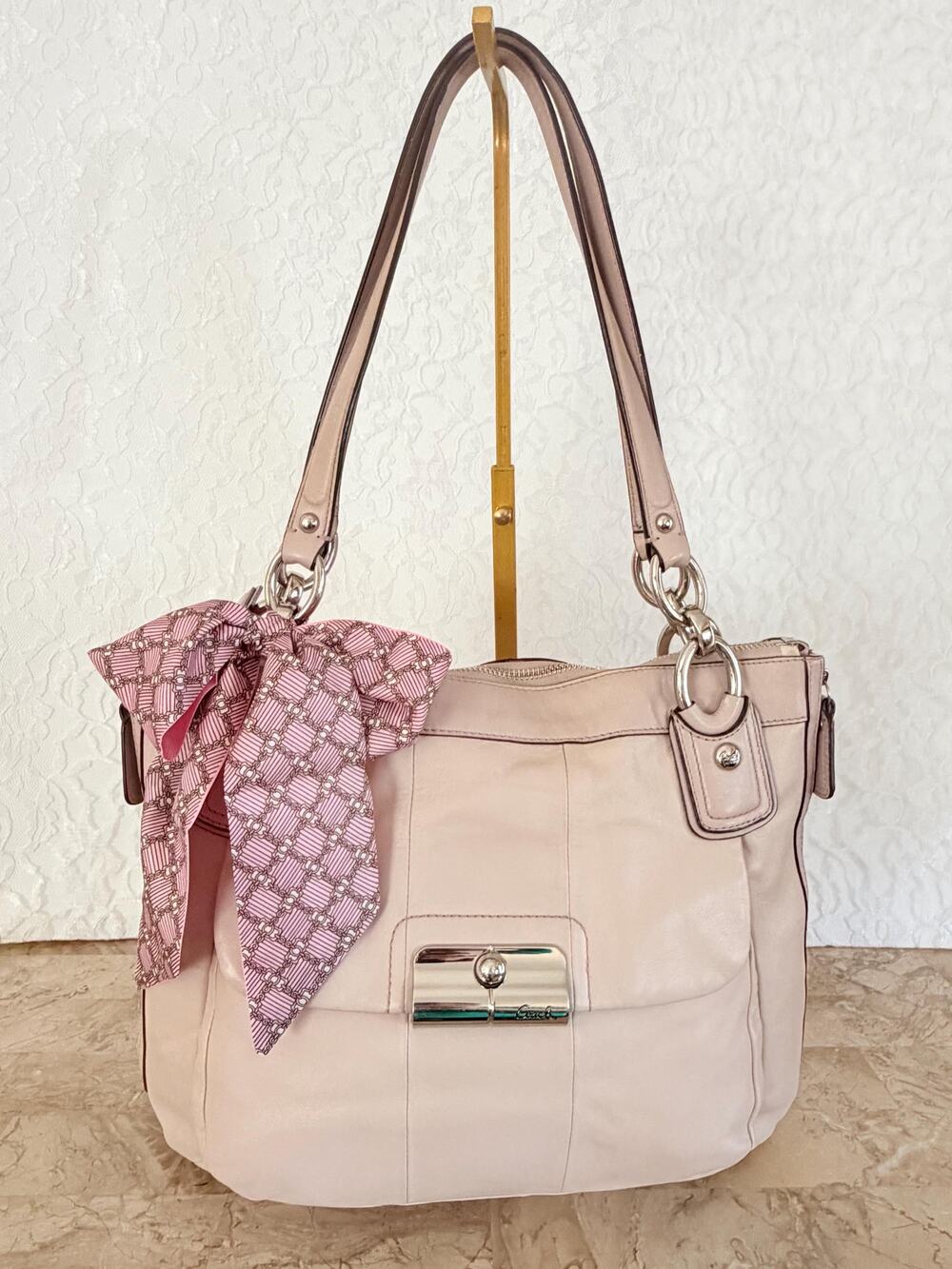 Coach Kristin dusty pink Leather Hobo Crossbody Shoulder Bag expandable 18298
